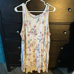White floral tank top